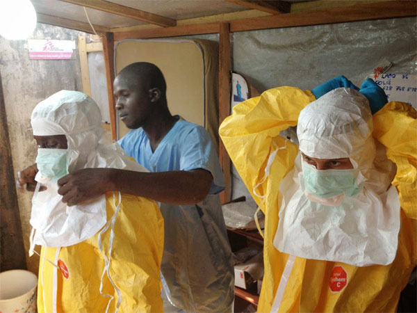 Khác biệt giữa Ebola và sốt xuất huyết do vi rút dengue Việt Nam Khác biệt giữa Ebola và sốt xuất huyết do vi rút dengue Việt Nam