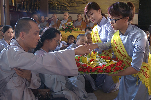 Lễ Vu Lan 2014: Rớt nước mắt với những hình ảnh đẹp và ý nghĩa