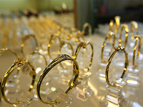 Giá vàng ngày 16/10: Vàng lên cao nhất trong vòng 5 tuần