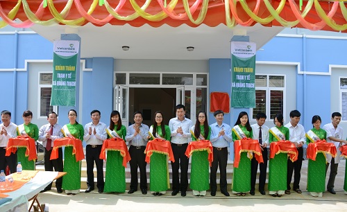 Vietcombank trao tặng công trình trạm y tế Quảng Trạch