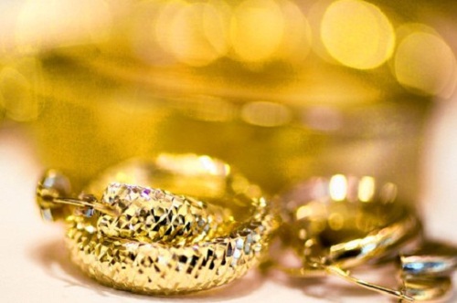 Giá vàng ngày 24/10: Giá vàng trong nước giảm nhanh theo thế giới Giá vàng ngày 24/10: Giá vàng trong nước giảm nhanh theo thế giới