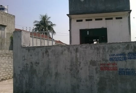 Bị tát, nghịch tử 17 tuổi dùng dao đâm chết bố đẻ