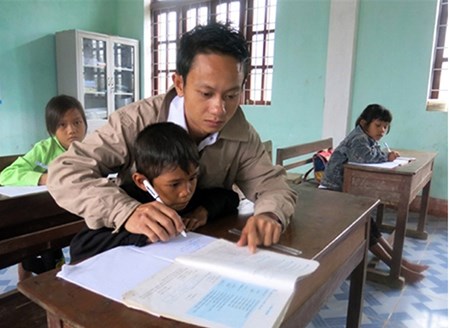 Kỳ lạ dân tộc bí ẩn nhất thế giới giữa rừng Phong Nha - Kẻ Bàng Kỳ lạ dân tộc bí ẩn nhất thế giới giữa rừng Phong Nha - Kẻ Bàng