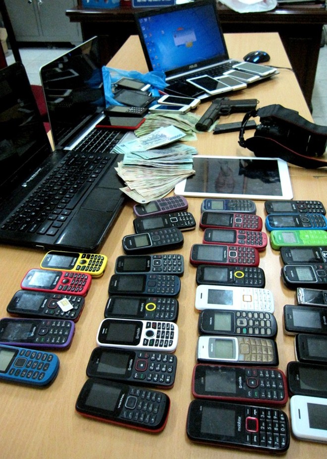 Đường dây bán thân diễn cảnh nóng để câu khách