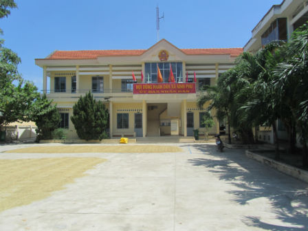 Cha đẻ 20 năm “làm chồng” con gái ruột, còn đòi lấy… “cháu ngoại“ Cha đẻ 20 năm “làm chồng” con gái ruột, còn đòi lấy… “cháu ngoại“