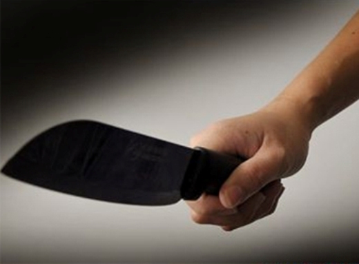 Nữ sinh 13 tuổi đâm trọng thương bạn khác giới