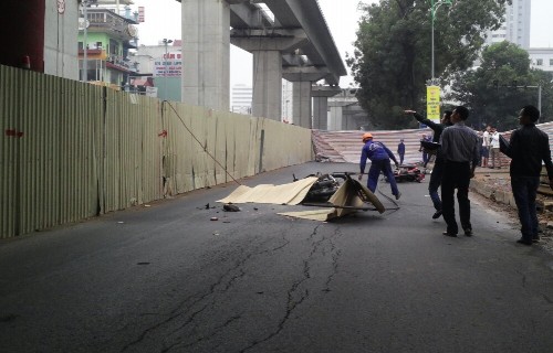 Tai nạn ở đường sắt trên cao: Người dân la hét thất thanh kêu cứu