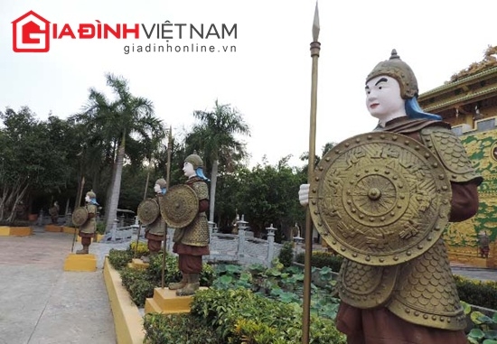 Bức trướng hơi… chướng của ông “Dũng lò vôi” Bức trướng hơi… chướng của ông “Dũng lò vôi”