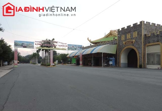 Bức trướng hơi… chướng của ông “Dũng lò vôi” Bức trướng hơi… chướng của ông “Dũng lò vôi”