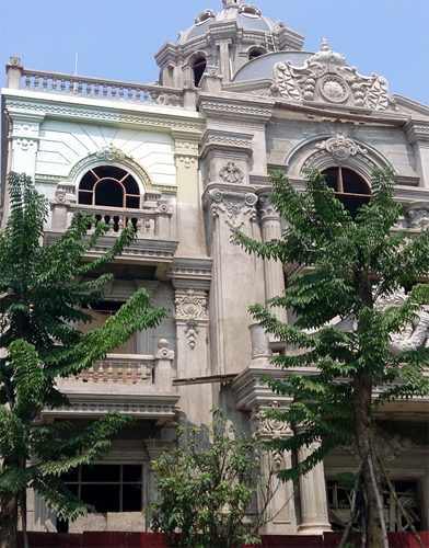 Những đại gia phố núi nổi tiếng chơi sang Những đại gia phố núi nổi tiếng chơi sang