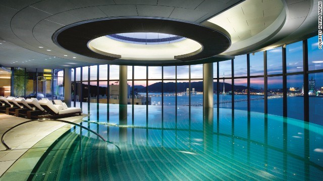 Chiêm ngưỡng những bể bơi sang trọng và hấp dẫn nhất thế giới Chiêm ngưỡng những bể bơi sang trọng và hấp dẫn nhất thế giới