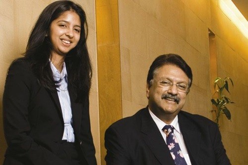 Chiêm ngưỡng nhan sắc ái nữ của tỷ phú châu Á