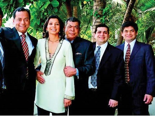 Chiêm ngưỡng nhan sắc ái nữ của tỷ phú châu Á