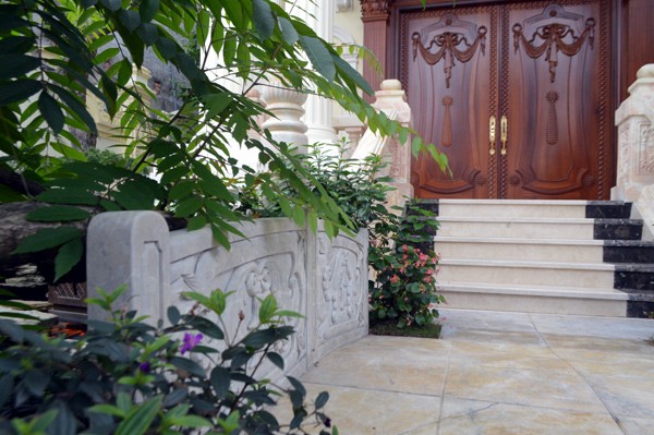 Chiêm ngưỡng biệt thự xanh mát của đại gia Hạ Long