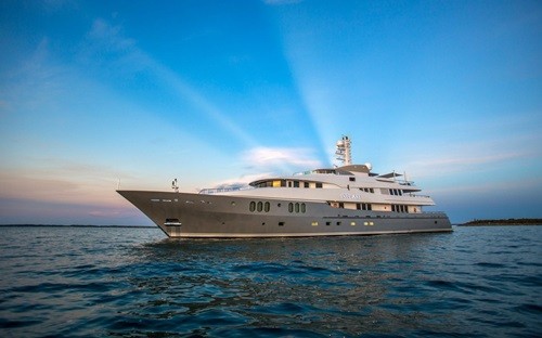 Chiêm ngưỡng siêu du thuyền giá thuê gần nửa triệu đô/tuần