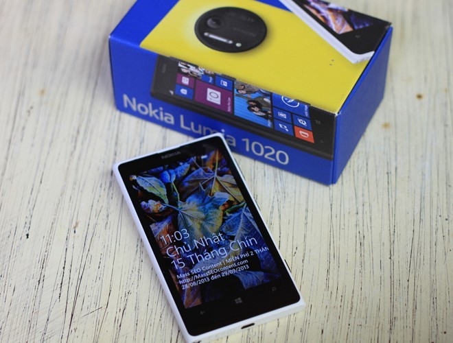 Nhiều đại lý giảm giá Lumia 1020 còn 10 triệu đồng