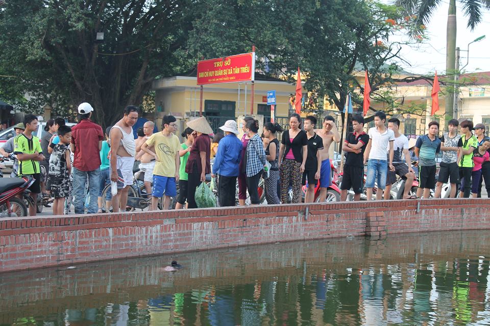 Hà Nội: Phát hiện xác phụ nữ nổi trên mặt hồ