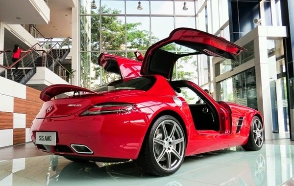 Siêu xe Mercedes-Benz 'cánh chim' sắp về Việt Nam