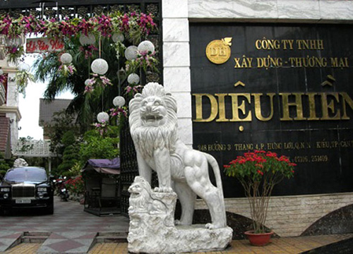 Linh vật đá vàng trấn yểm nhà đại gia