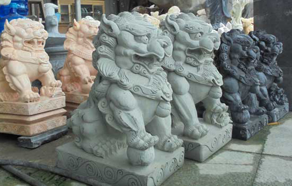 Linh vật đá vàng trấn yểm nhà đại gia