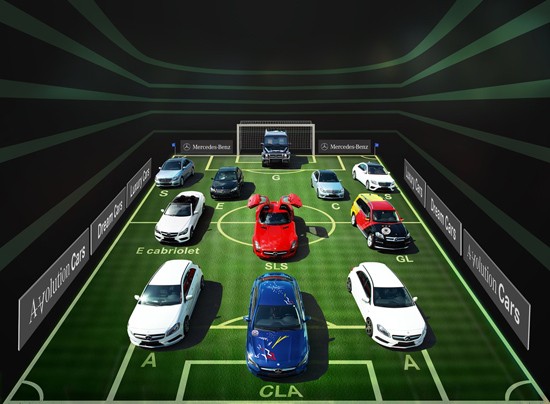 Siêu xe cánh chim Mercedes màu đỏ đến Hà Nội