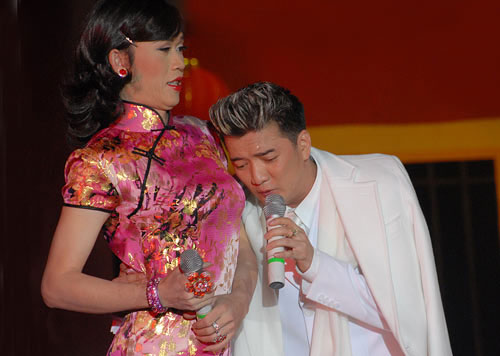 7 chàng trai được Hoài Linh đỡ đầu