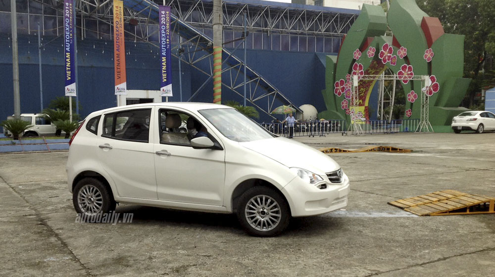 Xuất hiện ôtô “made in VietNam”, giá 310 triệu đồng