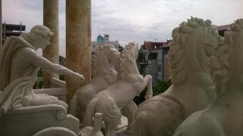 Bên trong biệt thự đá 50 tỷ của doanh nhân Hà thành