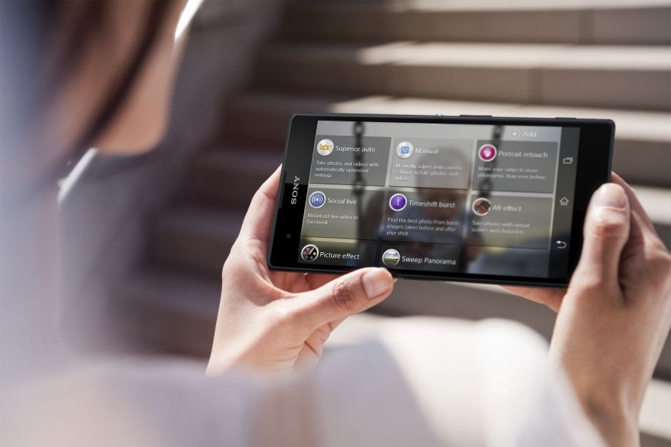 2 “siêu phẩm” đình đám màn hình 6 inch đầu bảng hiện nay