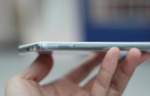 Trên tay Lenovo S850 thời trang vừa ra mắt