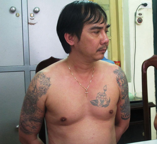 Cắt cổ, quăng mìn đòi nợ đại gia 