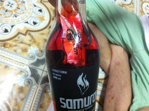 Vỏ kẹo trong chai Samurai: 