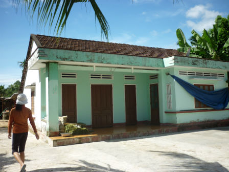 Phó bí thư xã tẽn tò vì đám cưới rởm với Phó bí thư xã tẽn tò vì đám cưới rởm với