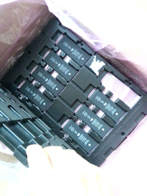 Lộ ảnh pin iPhone 6, 'khủng' hơn iPhone 5S