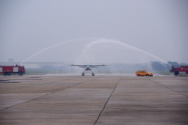 Chiêm ngưỡng 2 chiếc thủy phi cơ trăm tỷ hiện đại nhất VN