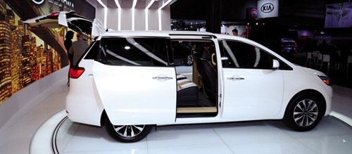 Xe gia đình: Tiện nghi, thoải mái, thân thiện