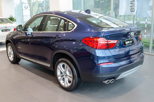 Cập bến Việt Nam, BMW X4 có giá 2,7 tỷ VNĐ Cập bến Việt Nam, BMW X4 có giá 2,7 tỷ VNĐ