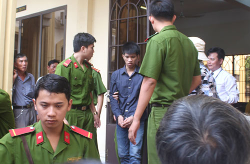 Kẻ cuồng dâm gây ra 7 vụ cướp, hiếp dâm trong một tháng