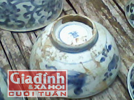 “Duyên” cổ vật của người nông dân đào được kho báu khi bẫy chuột “Duyên” cổ vật của người nông dân đào được kho báu khi bẫy chuột