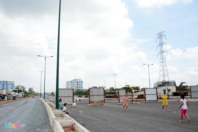 Thông xe tiếp đường nội đô 10 làn đẹp nhất Sài Gòn