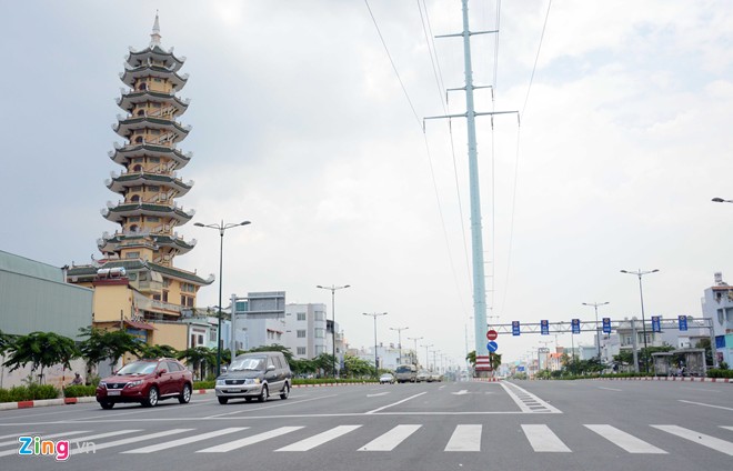 Thông xe tiếp đường nội đô 10 làn đẹp nhất Sài Gòn