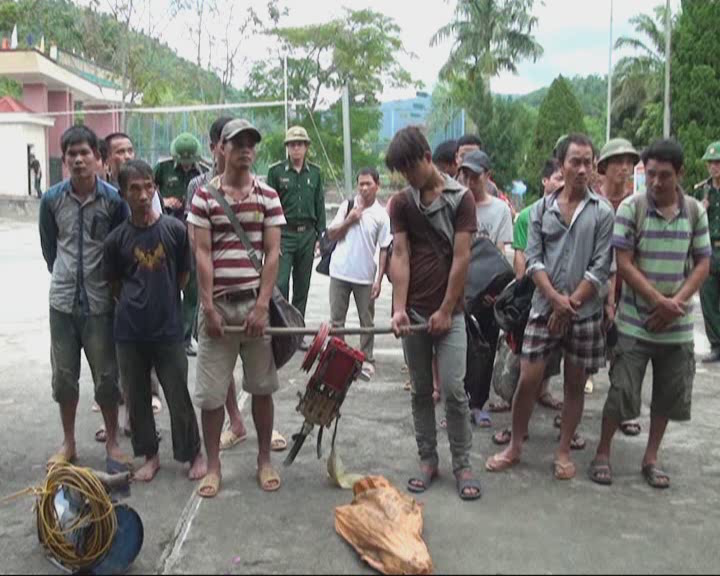 Bắt giữ 20 đối tượng khai thác vàng trái phép