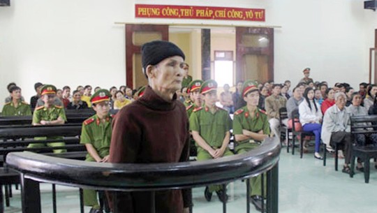 Án chung thân cho cụ ông 74 tuổi giết con dâu và bạn trai