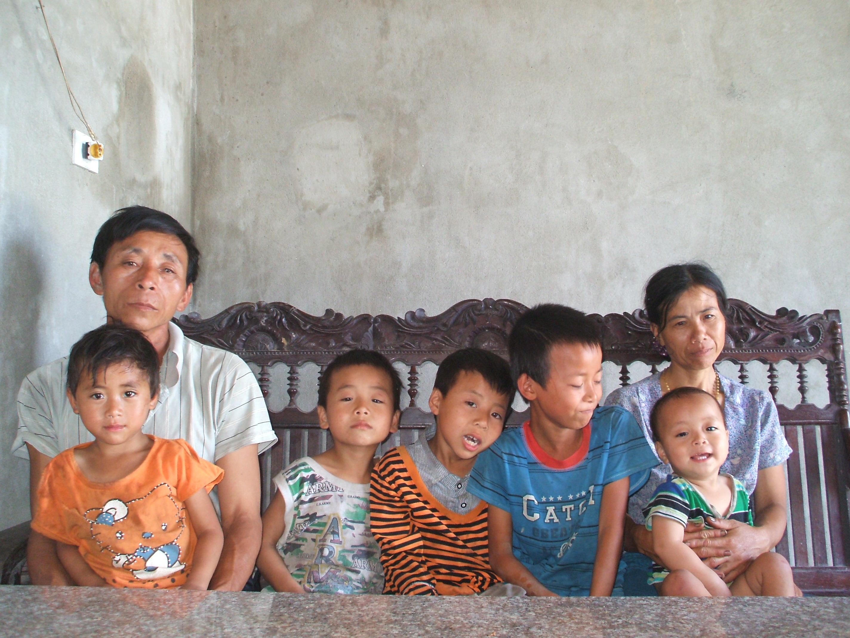 Bi kịch nối dài của gia đình “người mẹ điên” trong “ngôi nhà ma