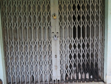 Nhốt người tình cũ rồi phóng hỏa đốt nhà