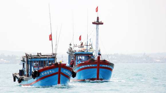 Ngư dân Quảng Ngãi can trường bám biển khẳng định chủ quyền Ngư dân Quảng Ngãi can trường bám biển khẳng định chủ quyền