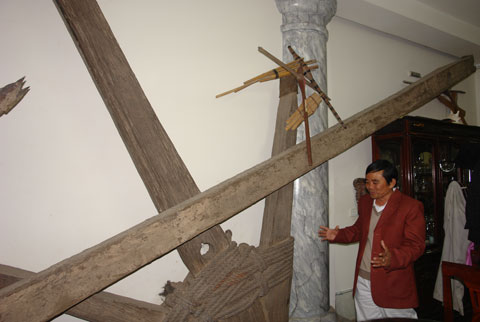 Khúc gỗ 700 năm dưới đáy sông, tiền tỷ không dám bán Khúc gỗ 700 năm dưới đáy sông, tiền tỷ không dám bán