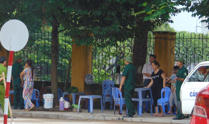 Thanh Hóa: Ngang nhiên dựng ki - ốt, chiếm dụng vỉa hè