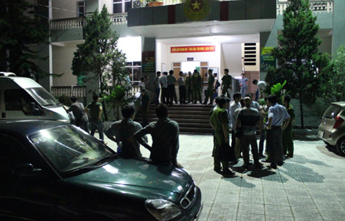 Thông tin mới nhất vụ cảnh sát dùng súng vây bắt kiểm lâm