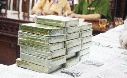 Phá đường dây ma túy của cựu cán bộ ngân hàng